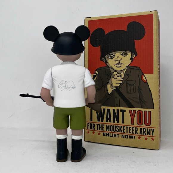 SIGNED [2012] Bob Dob's Mouseketeer Army [SKULLY] 7.5" Soft Vinyl Figure - Picture 2 of 10